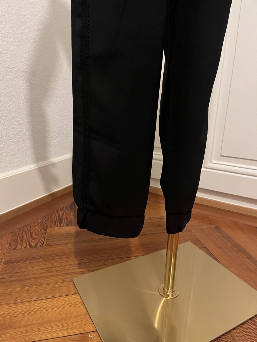 Zara Pantaloni: Zara Basic black trousers, M, excellent condition, chic look – Usato da Mies venduto da Nib2011 8