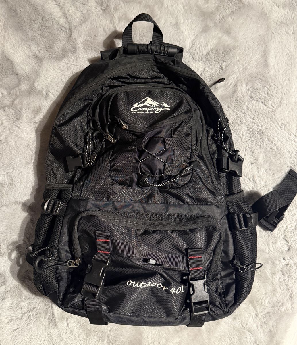 Sacs à dos: Wanderrucksack – D'occasion à Lupfig par Sleidron