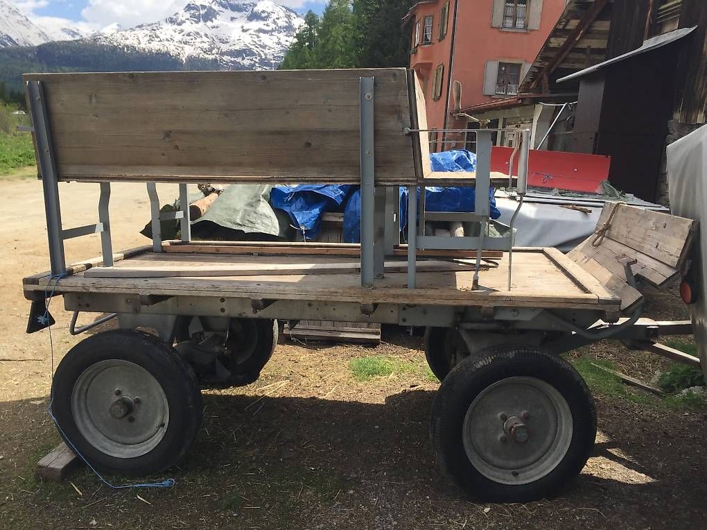 Rimorchi: Wägeli mit Länksbänken – Usato da Samedan venduto da lp1_jhn9 2