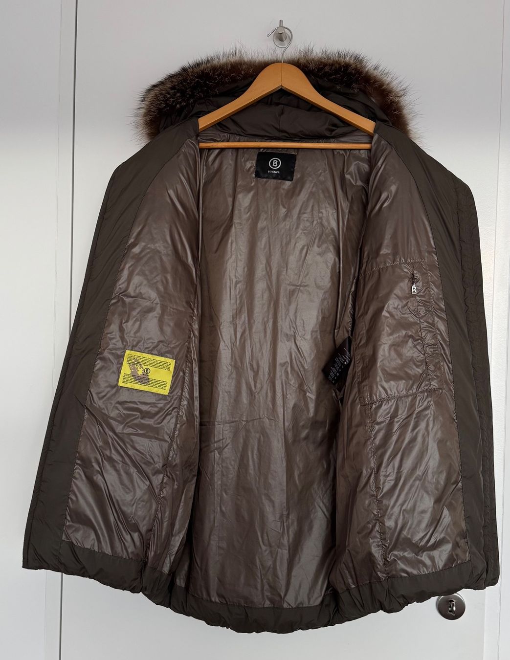 Bogner Giacche: Bogner Damen Daunenjacke Größe 40 in Olive – Usato da Kloten venduto da mybestbrands 4