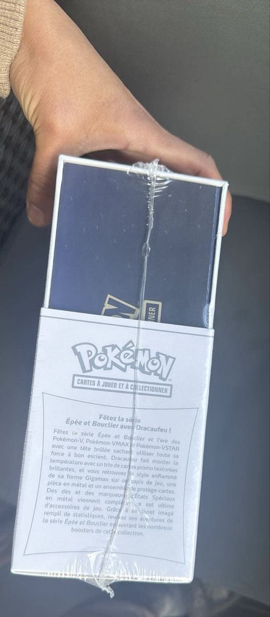 Pokémon Carte collezionabili: Boîte Pokémon Dracaufeu Premium scellée FR- – Nuovo e nell'imballaggio originale da Onex venduto da car_mz6r 1