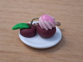 Handmade Kirschsorbet auf Keramik Teller, Auch für Maileg