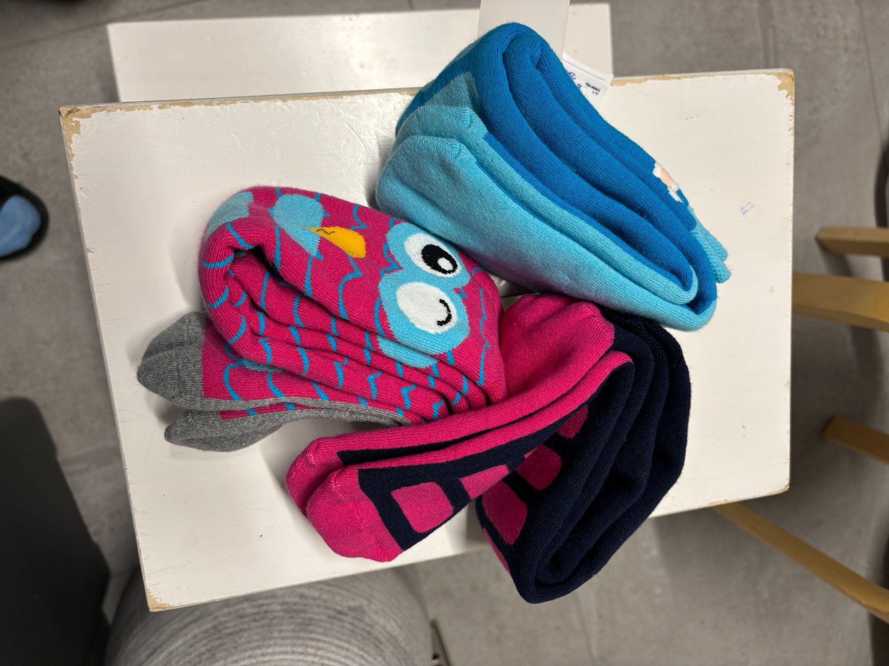 Calze per bambini: Chaussettes haute hiver neuf taille 31 - 34 – Nuovo (secondo la descrizione) da Salvenach venduto da gwenwywar