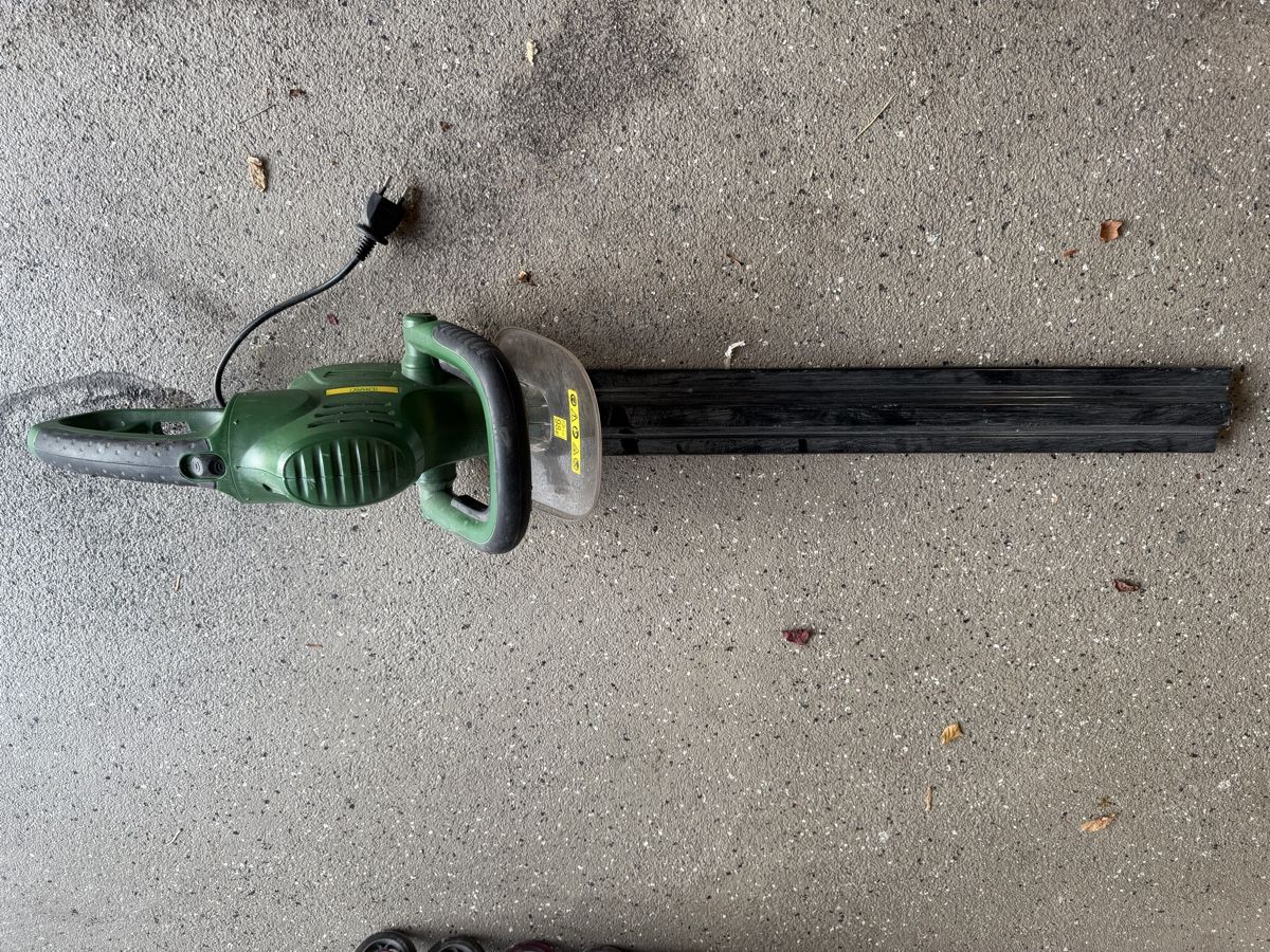 Tous les outils: Heckenschere – D'occasion à Benken SG par unihoc92 2