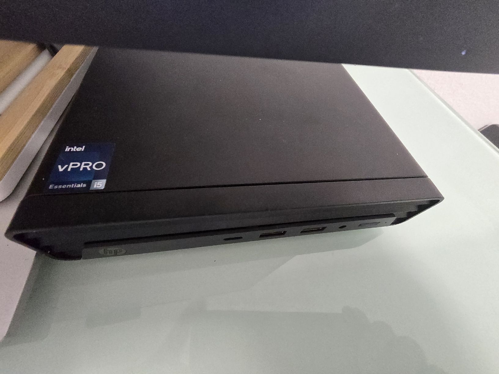Hewlett Packard PC: HP  Pro Mini 400 G9 Desktop Pc – Nuovo (secondo la descrizione) da Winterthur venduto da Bole.sd 1