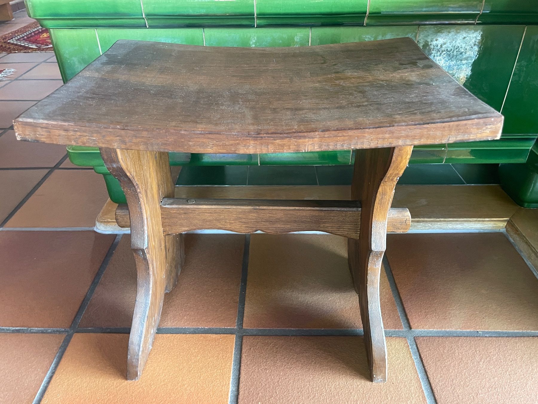 Tabourets: Antikes Holz Schemmeli – D'occasion à Volketswil par rubin74 3