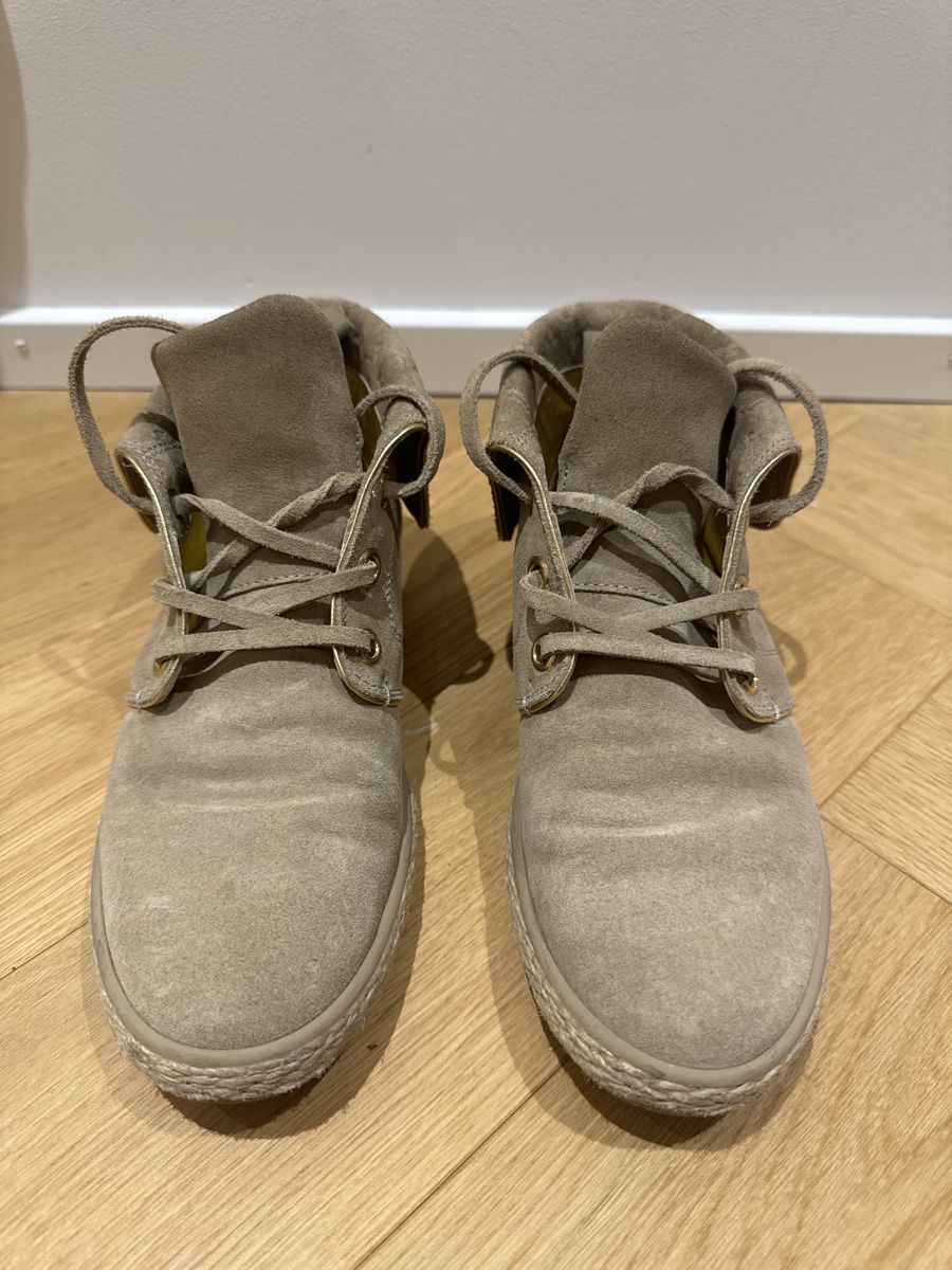 Louis Vuitton Scarpe da donna: Louis Vuitton Wildleder Schuhe - Grösse 36- Beige – Usato da Schwyz venduto da ann_5w8m 2