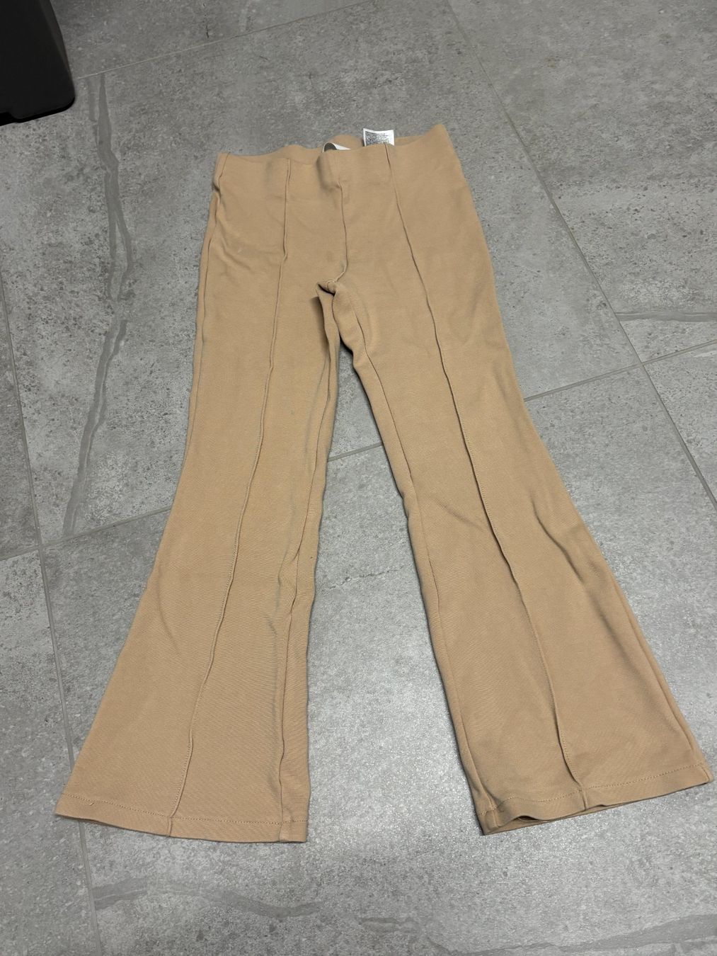 Pantaloni: Pantalon leggings stretch taille 134 – Usato da Salvenach venduto da gwenwywar