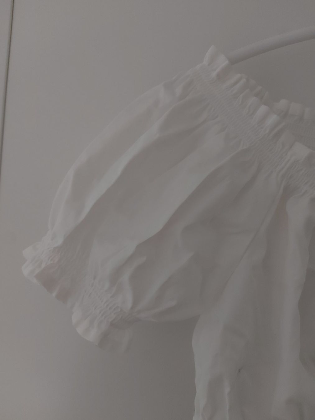 H&M Top: Blouse courte – Nuovo e nell'imballaggio originale da Le Mont-Pèlerin venduto da jux_x96b 2