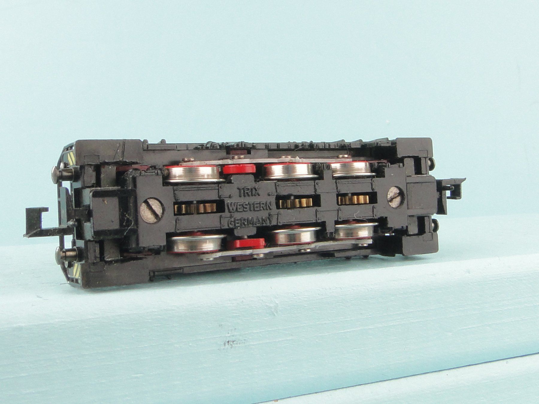 Trix Modelleisenbahnen: Minitrix DB BR 261 – Gebraucht aus Bülach von cann11 3