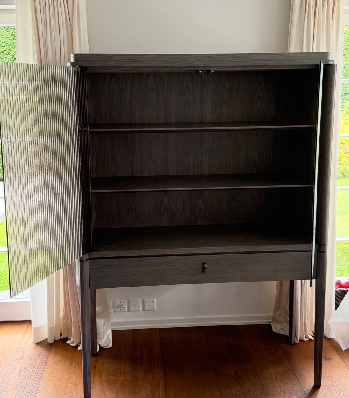 Schränke: BARSCHRANK – Neu (gemäss Beschreibung) aus Zürich von SWKA 2