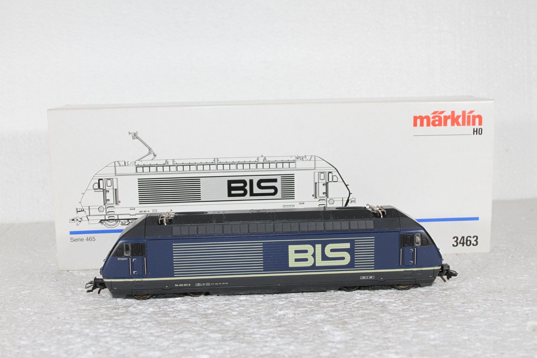 Märklin Modellini di ferrovie: Märklin 3463 BLS Re 465 analog – Usato da Triesen venduto da gleis8 3