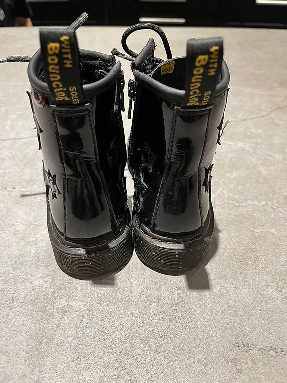Dr. Martens Scarpe per ragazzi: Dr. Martens Kinder Gr. 31 – Usato da Biasca venduto da remmyrem 3