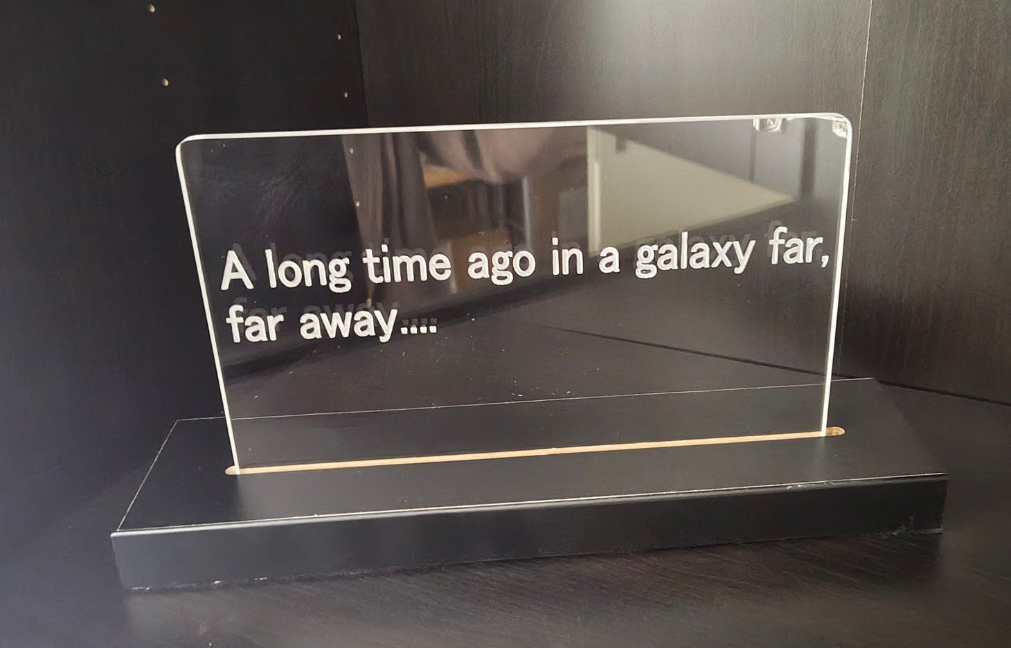 Tutte le decorazioni: Beleuchtetes Star Wars Plexiglas-Schild – Usato da Arlesheim venduto da Jokerman69