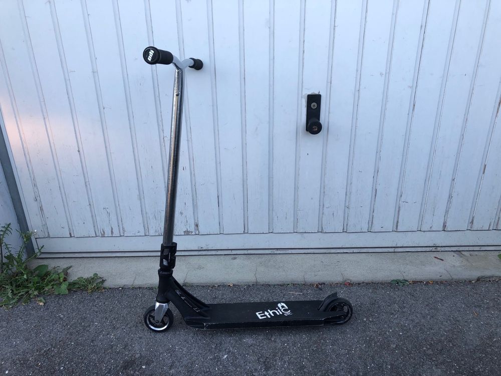 Ethic DTC Stunt Scooter Erawan sehr leicht Kaufen auf Ricardo
