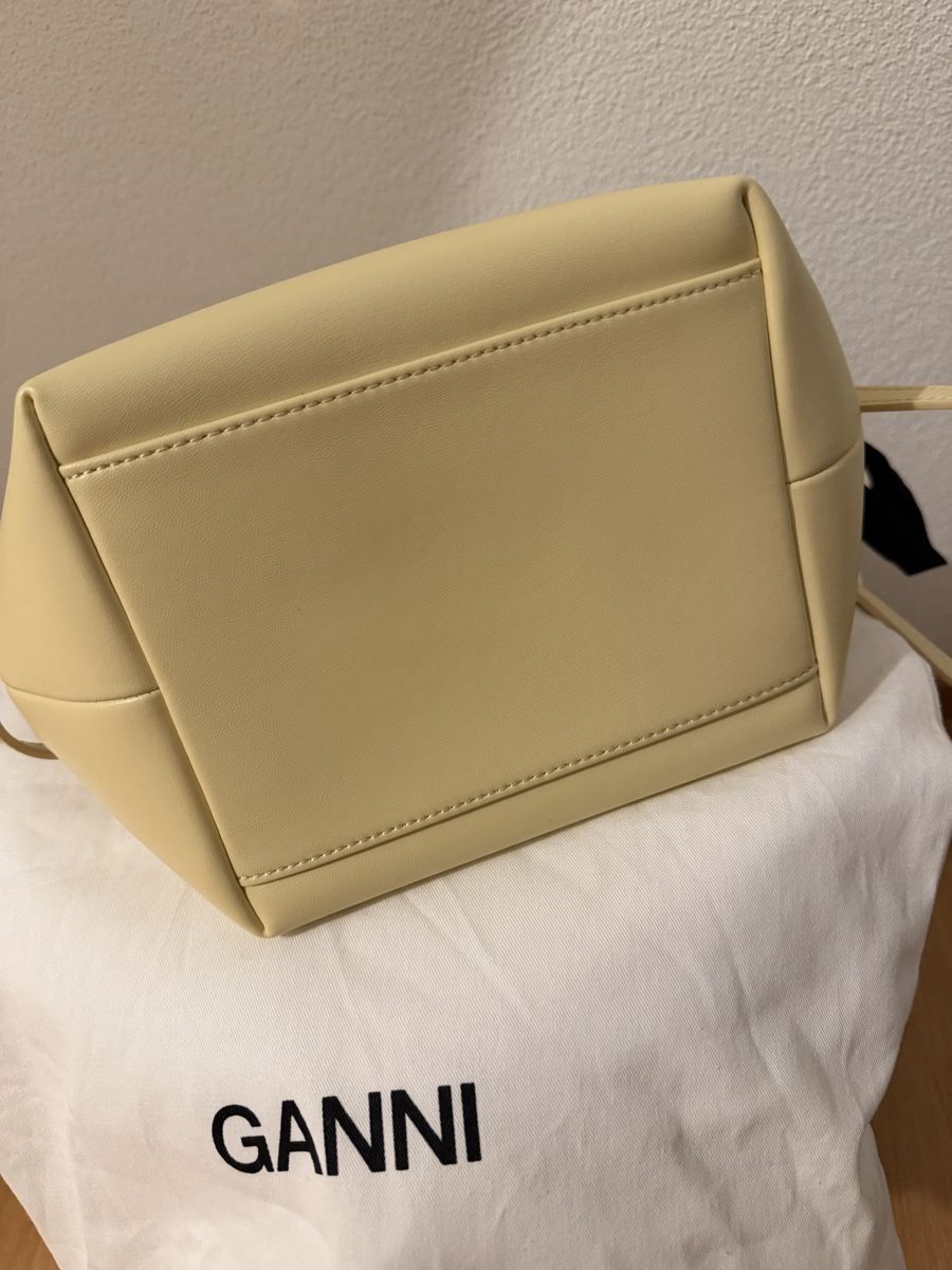 Ganni Borse da donna: GANNI Bou Bag – Nuovo (secondo la descrizione) da Herisau venduto da LauraHope 2