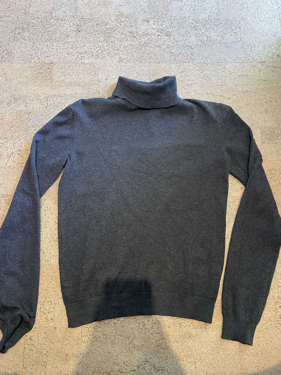 Pullover & Sweatshirts: Pullover Grau – Gebraucht aus Liebistorf von ali_tbx8