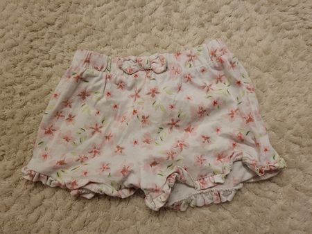 Süssi Sommer Shorts Gr. 92 mit Blumenmuster, Top Zustand!