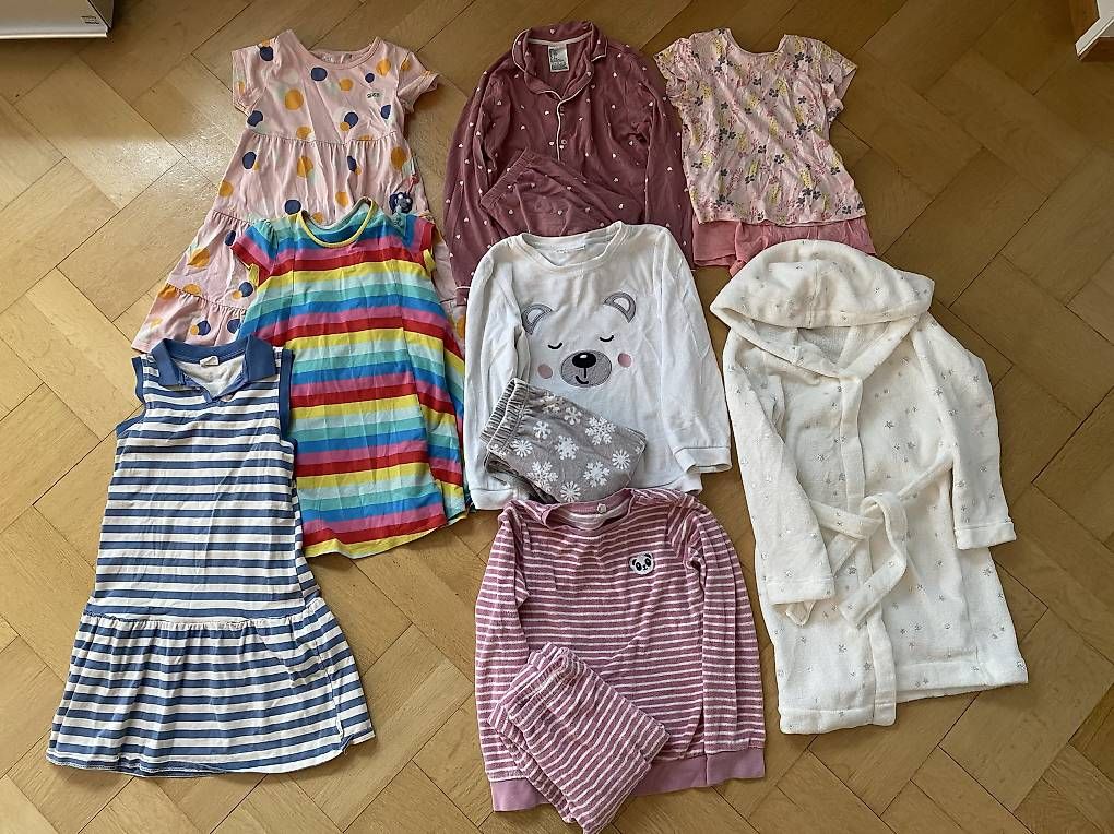 Ensembles coordonnés: Mädchen-Kleiderpaket – D'occasion à Thalwil par DanielaW87 3