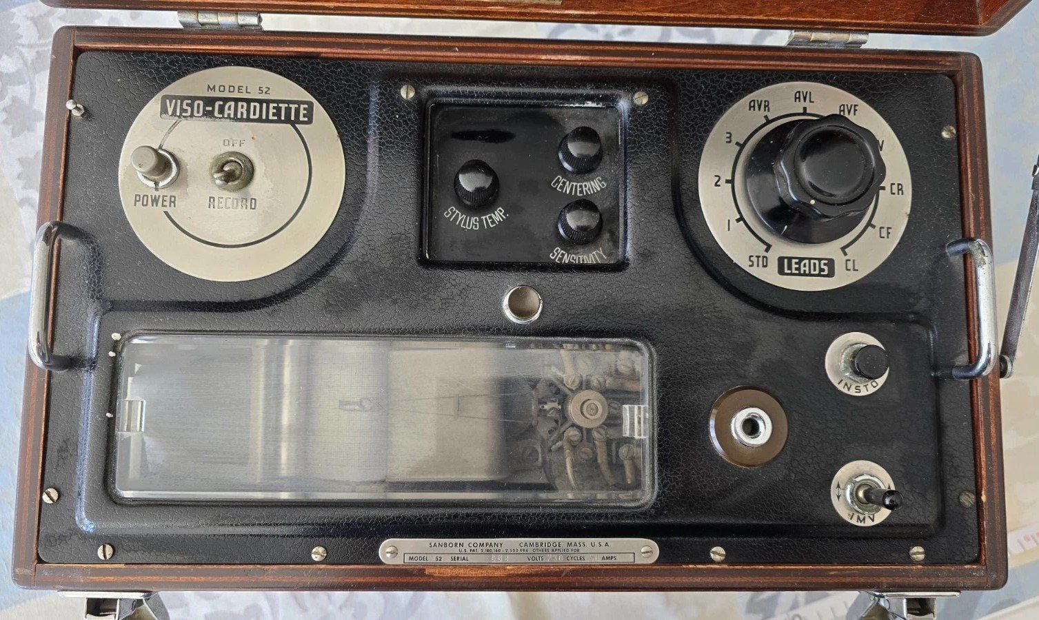 Medizinische Geräte: EKG-Gerät aus den 50er Jahren – Gebraucht aus Hefenhofen von Osstschweiz 2