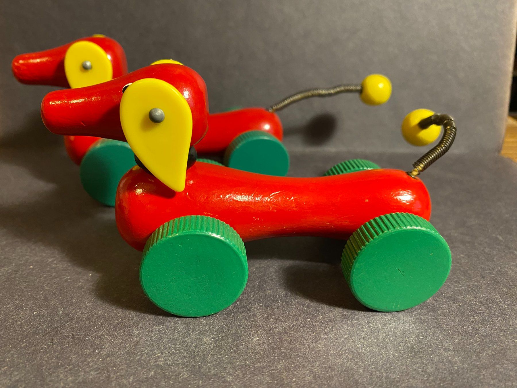 Brio Jouets: 2 BRIO Dackel – D'occasion à Spiez par Mlandcruiser 1