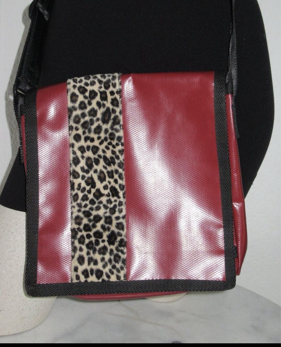 Taschen für Damen: Handtaschen – Gebraucht aus Zug von doresina 2