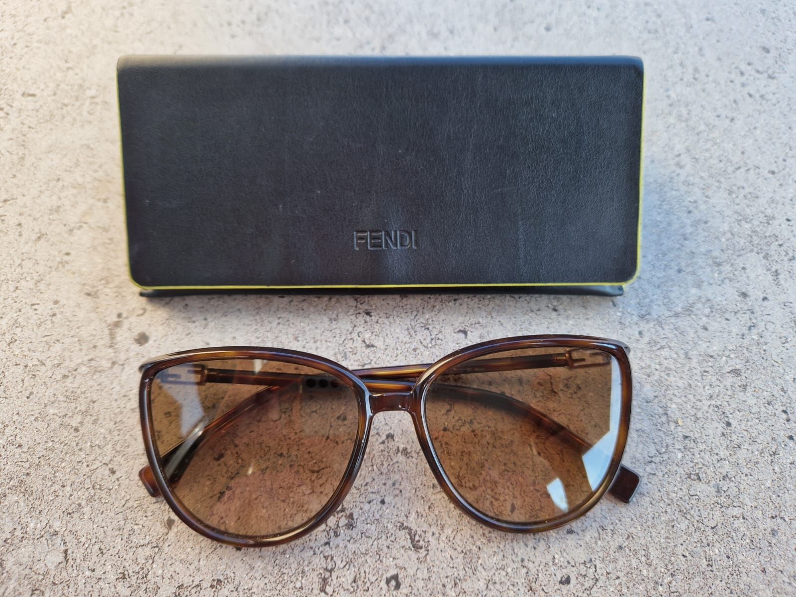 Fendi Brillen & Gläser: Fendi Sonnenbrille – Gebraucht aus Au ZH von lau_tc7h