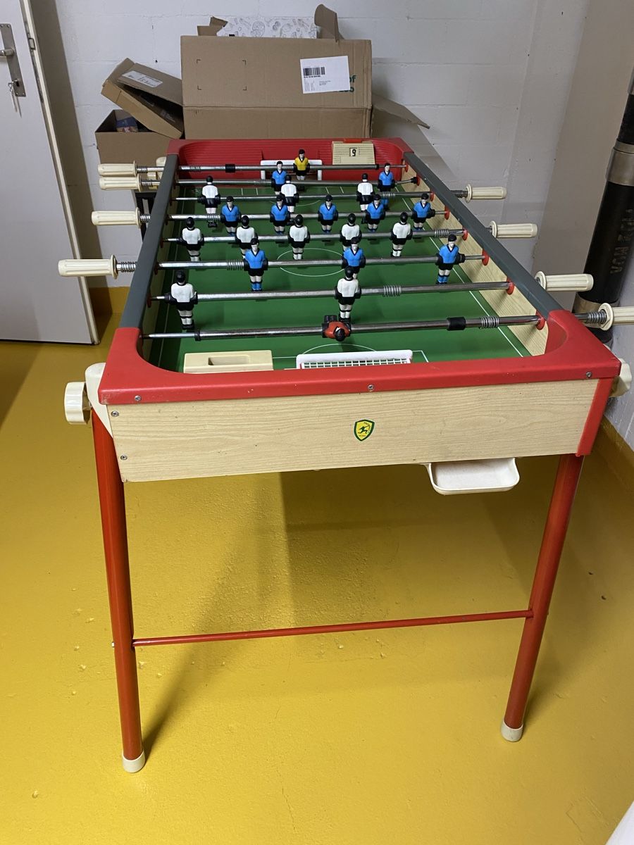 Spiele: Töggelikasten / Tischfussballkasten – Gebraucht aus Au ZH von ann_5fyb 3