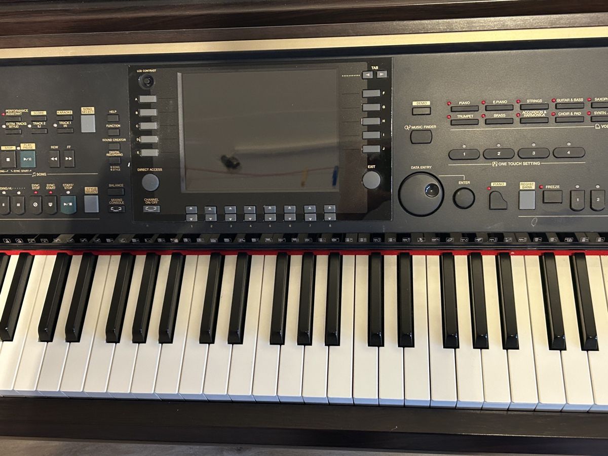 Yamaha Strumenti musicali: Yamaha Clavinova CVP-307 – Usato da Wald ZH venduto da pgianni 6