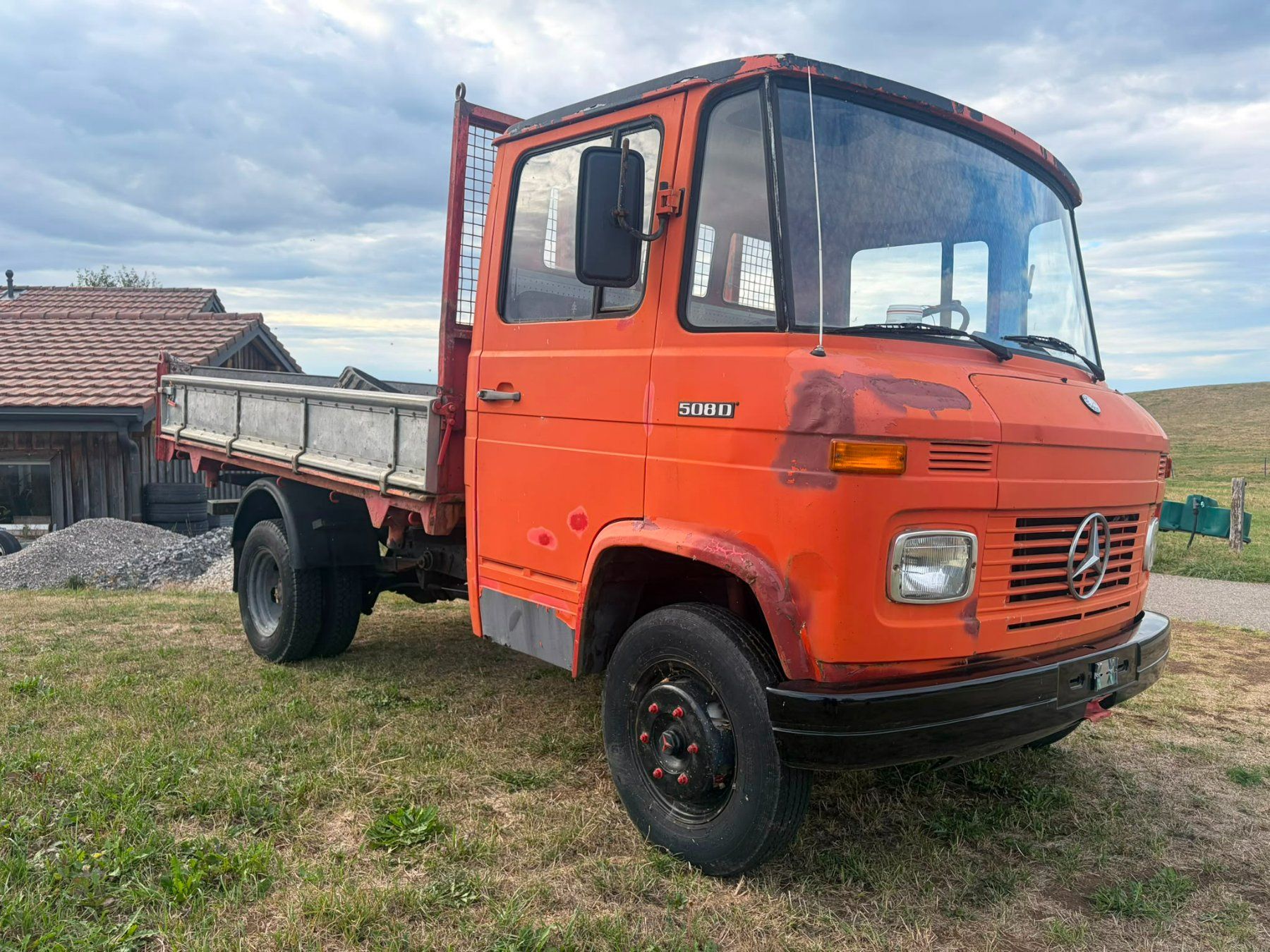 Mercedes-Benz Nutzfahrzeuge: Mercedes 508D – Defekt aus Rueyres-Treyfayes von Dzebulon 1