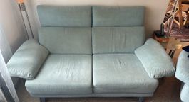 Bequemes Zweiersofa
