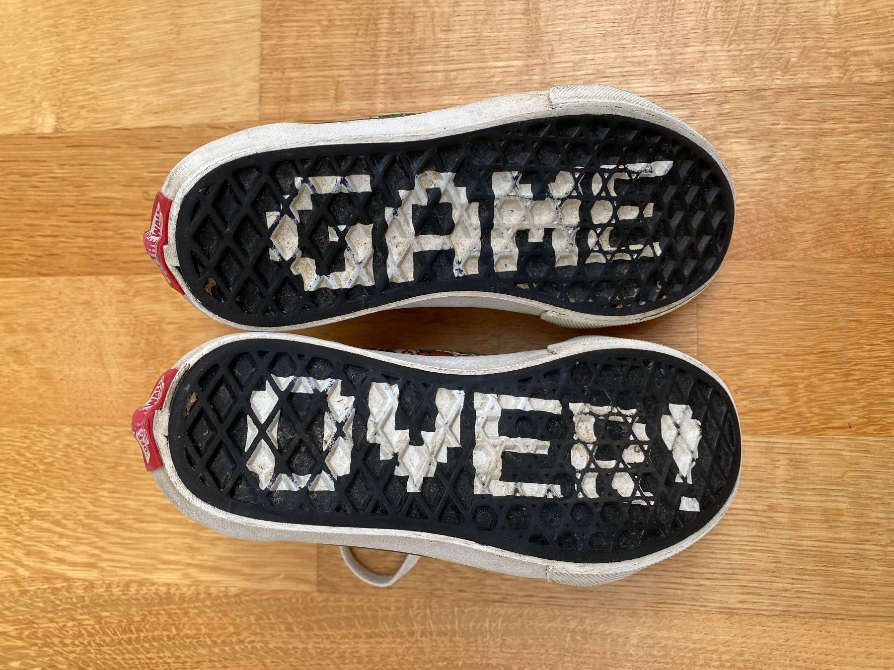 Vans Scarpe per ragazzi: Seltene Vans, Super Mario Nintendo, Gr 31 – Usato da Münchenstein venduto da Ladypink7 1