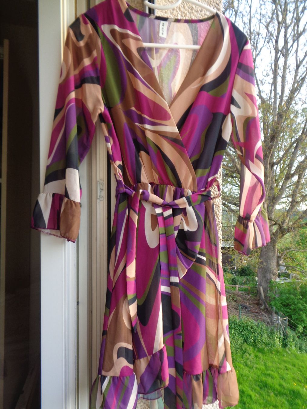 Vestiti: Kleid Dame Gr.166 – Nuovo (secondo la descrizione) da Tafers venduto da kor_jf9w