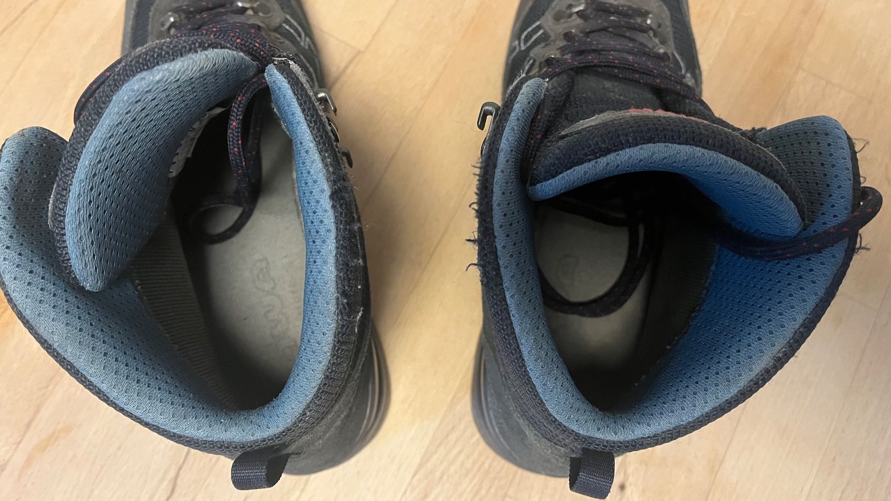 Lowa Scarpe da donna: Lowa Wanderschuhe Gr. 42 – Usato da Zürich venduto da LILIOU 5