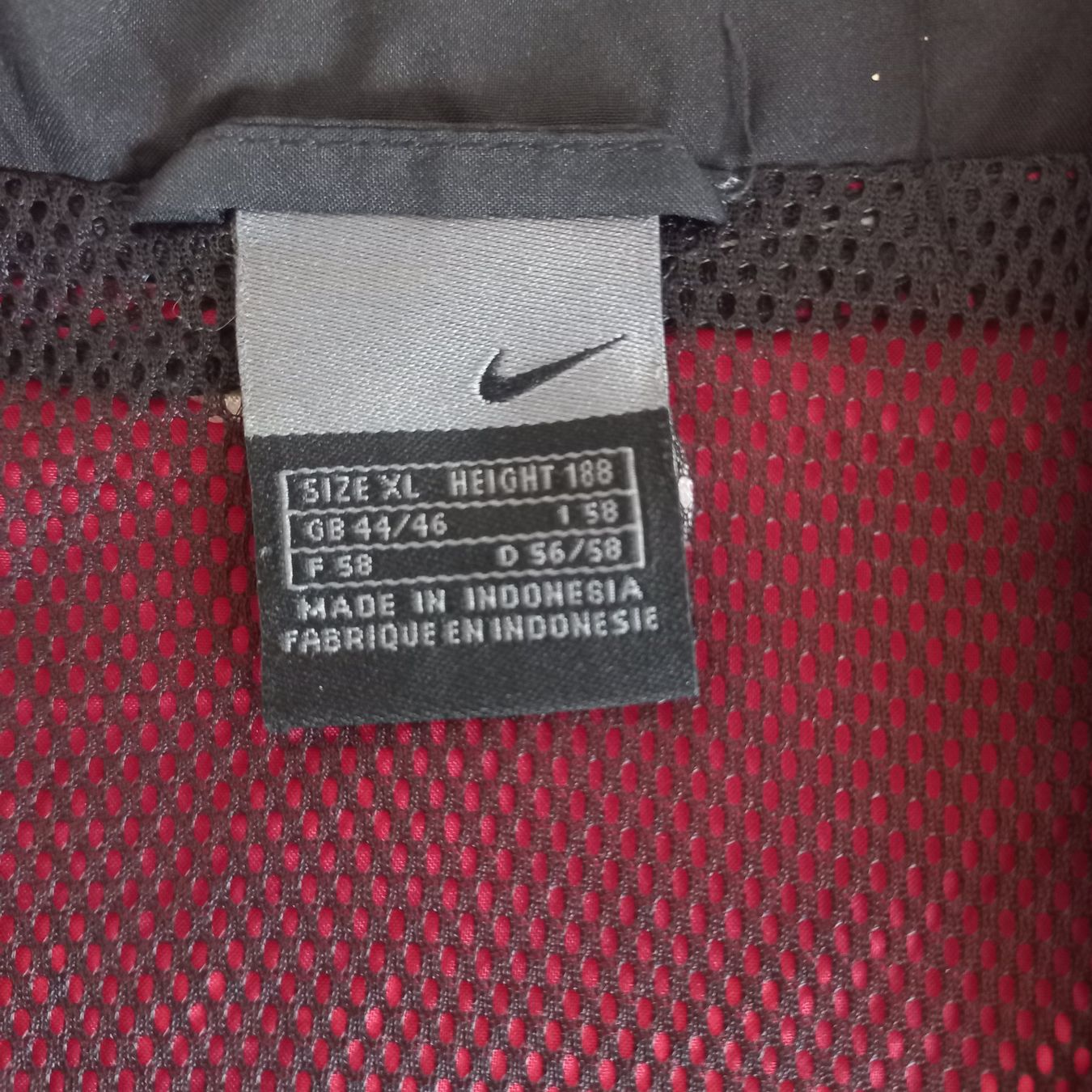 Nike Jacken: Vintage Nike Trackjacket (L) – Gebraucht aus Chamoson von Sapoloshop 3