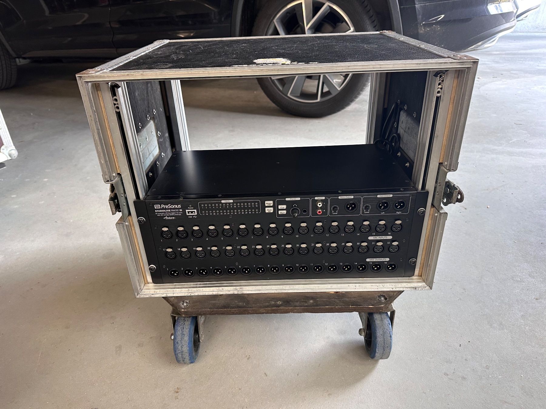 PreSonus Console di mixaggio: Presonus StudioLive CS18AI und RM32AI inkl. Case – Usato da Iseltwald venduto da simy-666