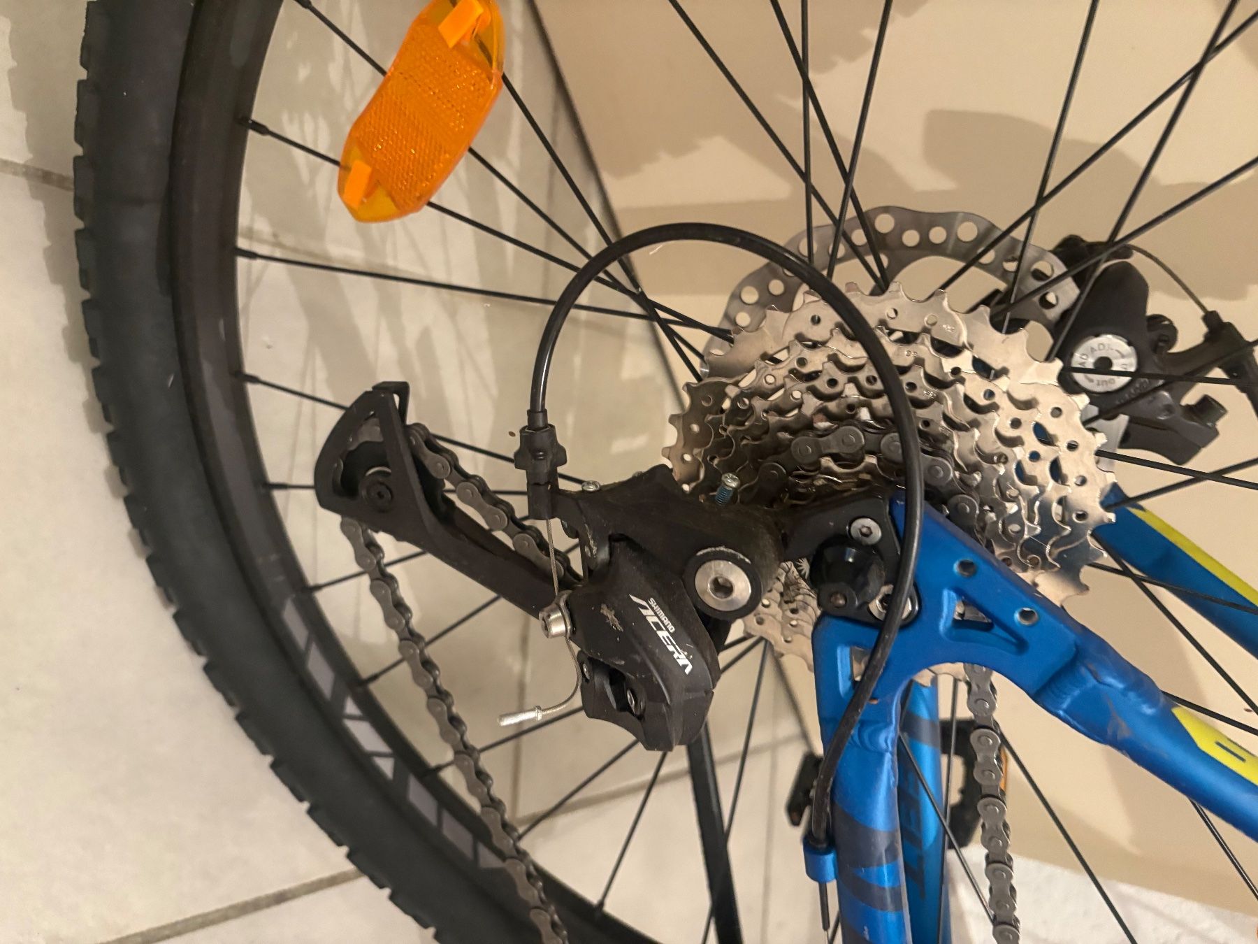 Felt Biciclette: VTT FELT bleu ado 10-14 ans – Usato da Vuadens venduto da Natata88 1