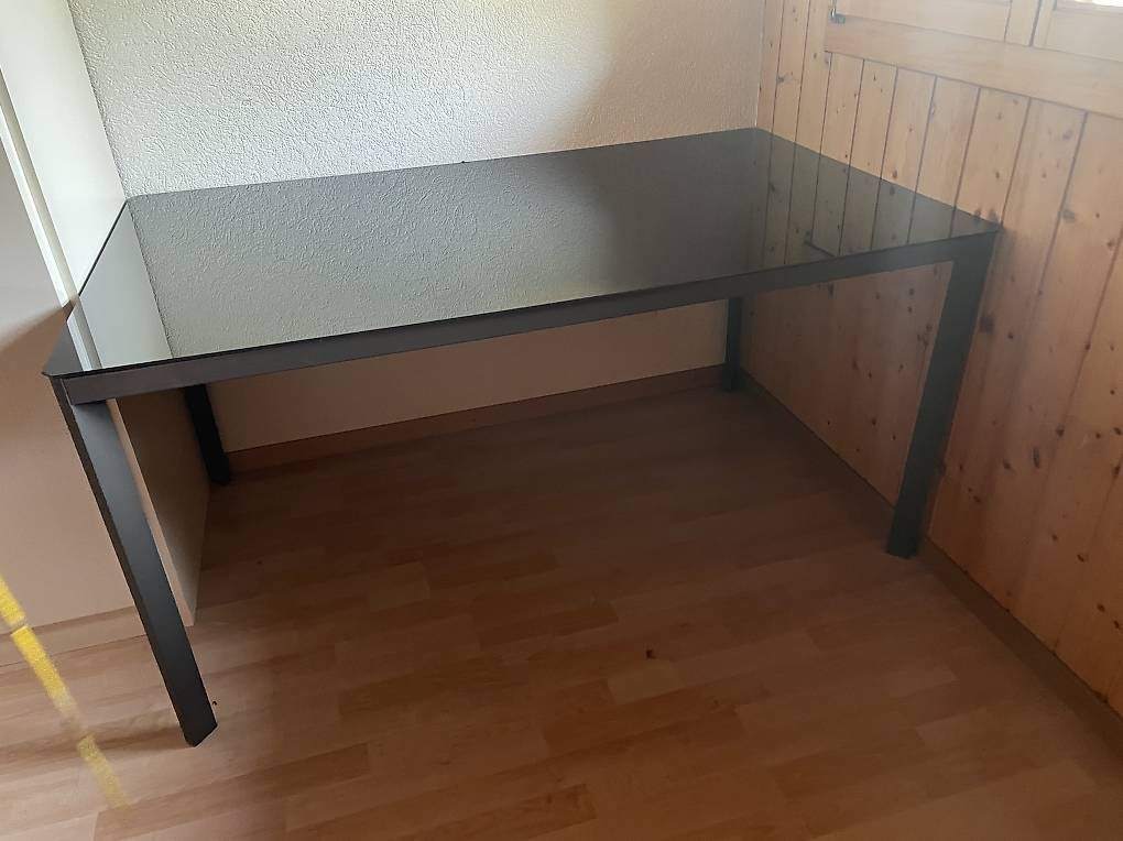 Tavoli: Gartentisch mit Glasplatte – Usato da Arni BE venduto da _sabriiina__