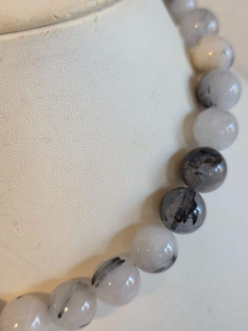 Catenine: Kette mit schwarznadligem Rutil Magnetverschluss neu – Nuovo (secondo la descrizione) da Zürich venduto da ben_mn5h 3
