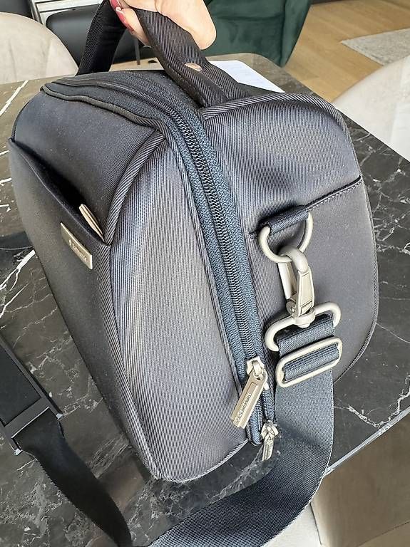 Samsonite Borse: Samsonite Cosmetic Bag – Usato da Thalwil venduto da 28rainbow 3