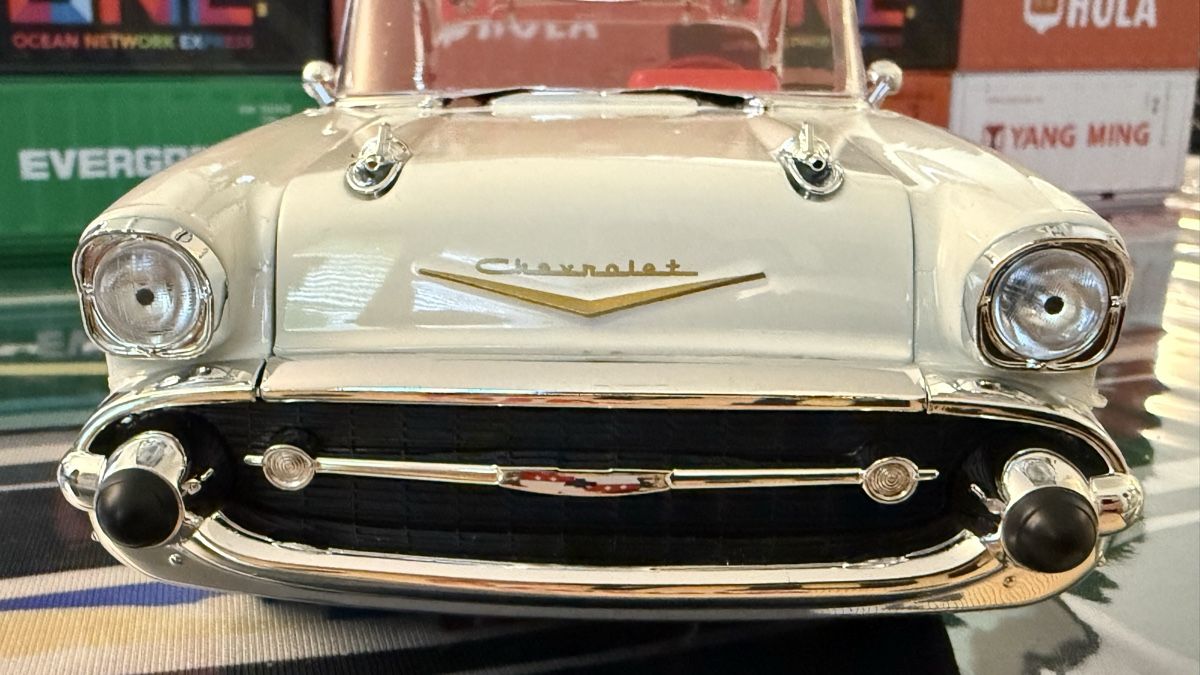 Chevrolet Modellautos: Chevrolet Bel Air 1957 weiss  – Neu (gemäss Beschreibung) aus Basel von Zomeg 3