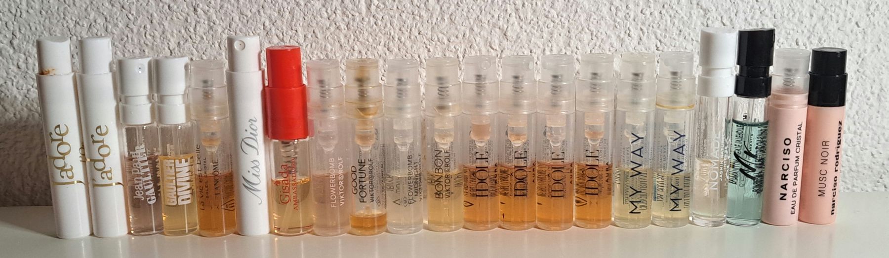 Parfums & Eau de Toilette: Parfüm Muster Proben Set – D'occasion à Richterswil par Viorella 1