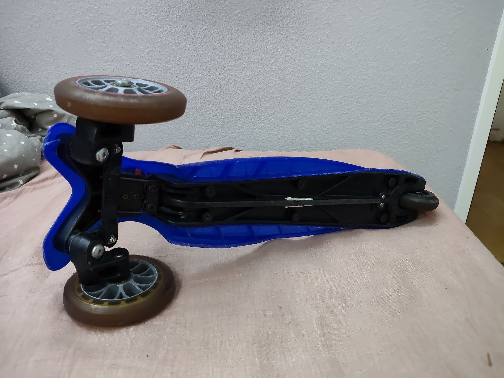 Veicoli per bambini: Kinderroller blau Guter Zustand – Usato da Thalwil venduto da aaaa_444 3