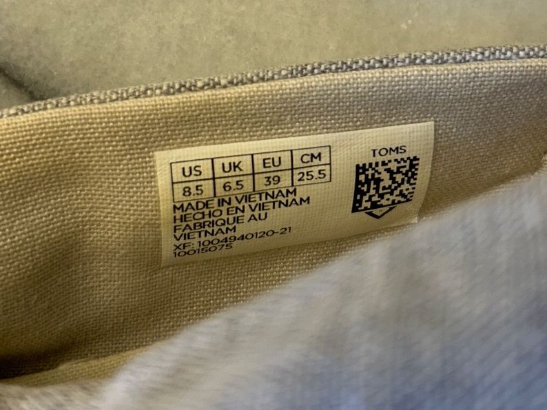Toms Scarpe da uomo: TOMS Schuhe hellgrau Grösse 39 gebraucht – Usato da Zürich venduto da Rikardas 4