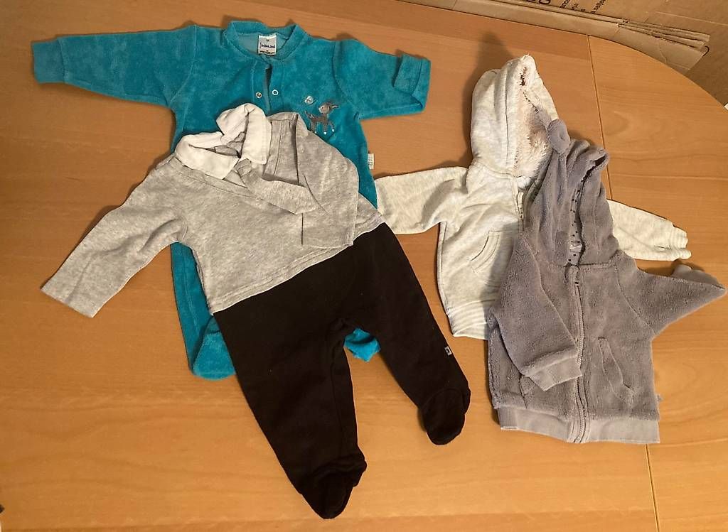 Lotti & Set di vestiti: Jäggli & Strampler mit Kravatte Gr. 62 – Usato da Wettingen venduto da and_g5rx