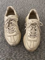 Gucci - Baskets en cuir taille 43