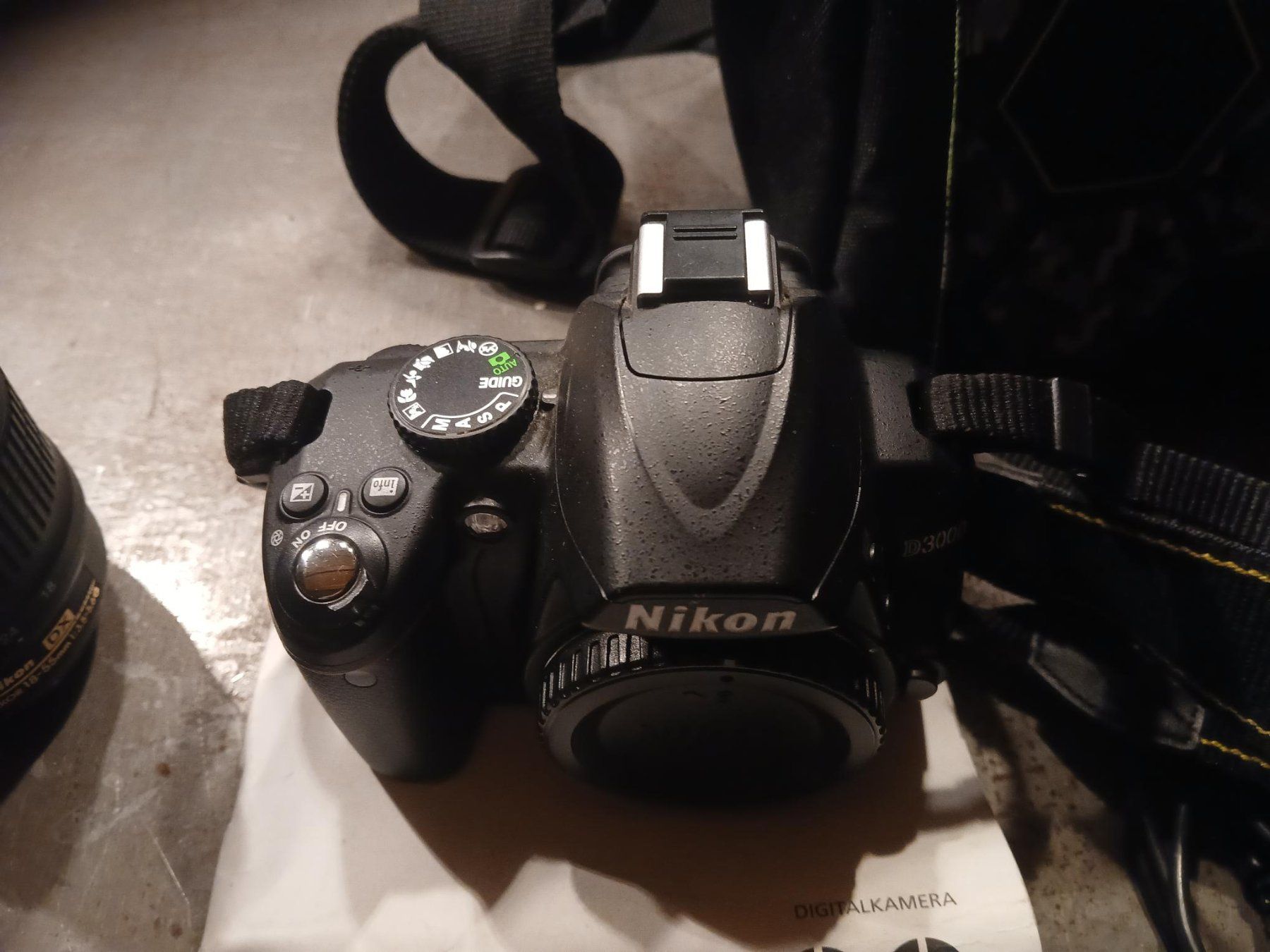 Nikon Fotocamera: Spiegelreflexkamera Nikon D3000 – Usato da Latterbach venduto da melinaspy 1