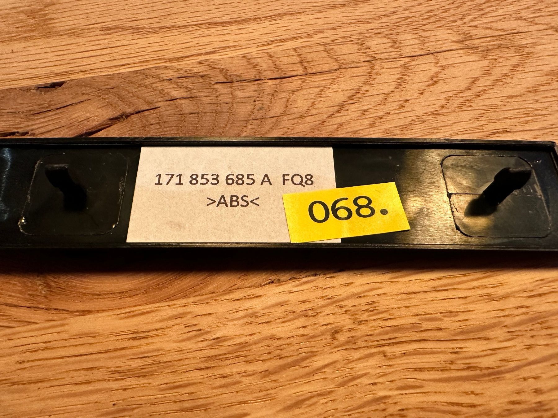 VW Alle Autoersatzteile: VW Volkswagen Emblem – Gebraucht aus Alpnachstad von Rucksack10 1