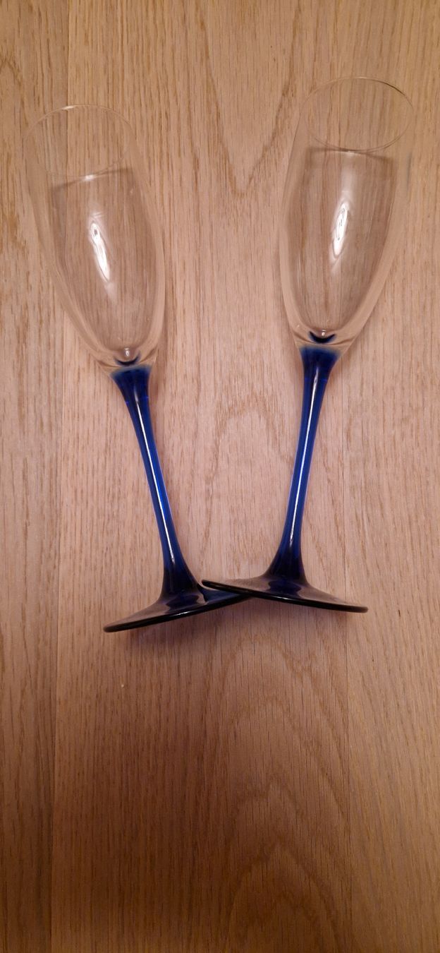Bicchieri: 2er Set Blaue Weingläser / Sektgläser – Usato da Gasel venduto da sale65 1