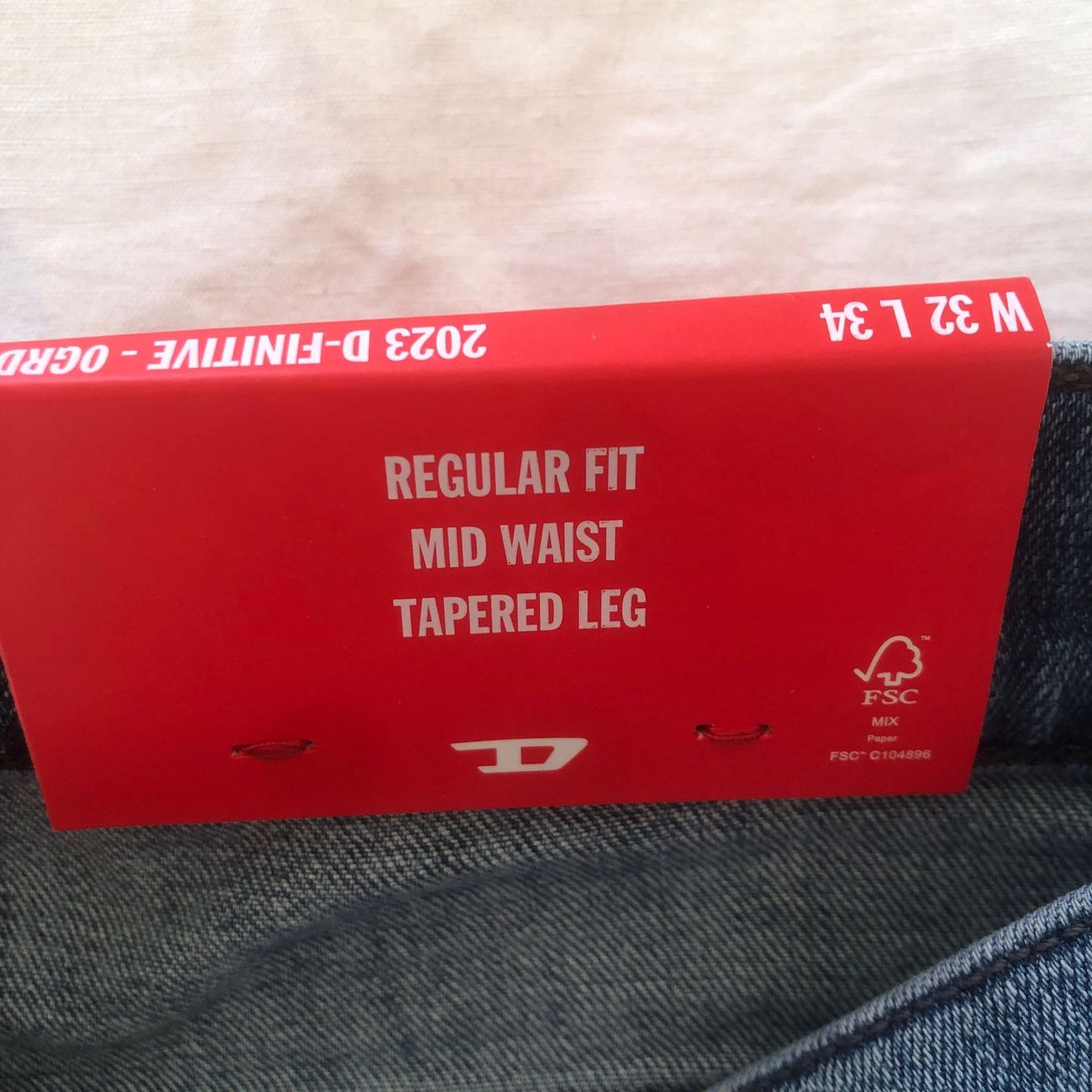 Diesel Jeans: Jeans DIESEL Men W32/L34 – Nuovo e nell'imballaggio originale da Aigle venduto da shopgirl05 5